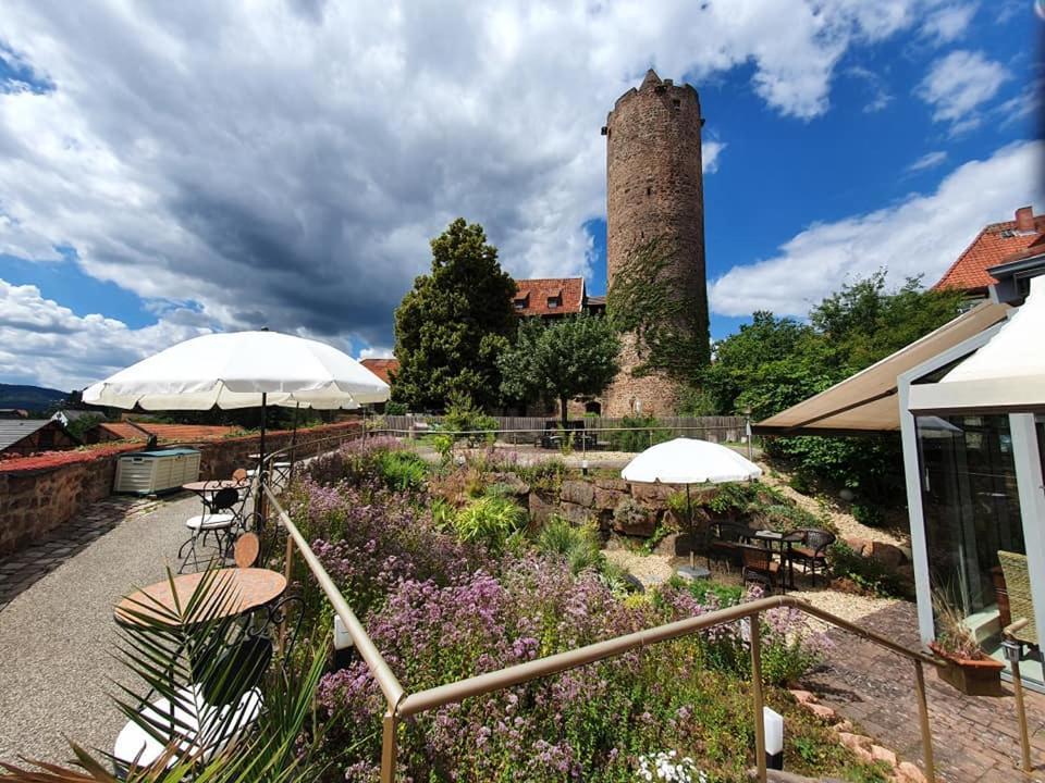 Hotel & Cafe Schachtenburg Schlitz Exteriör bild