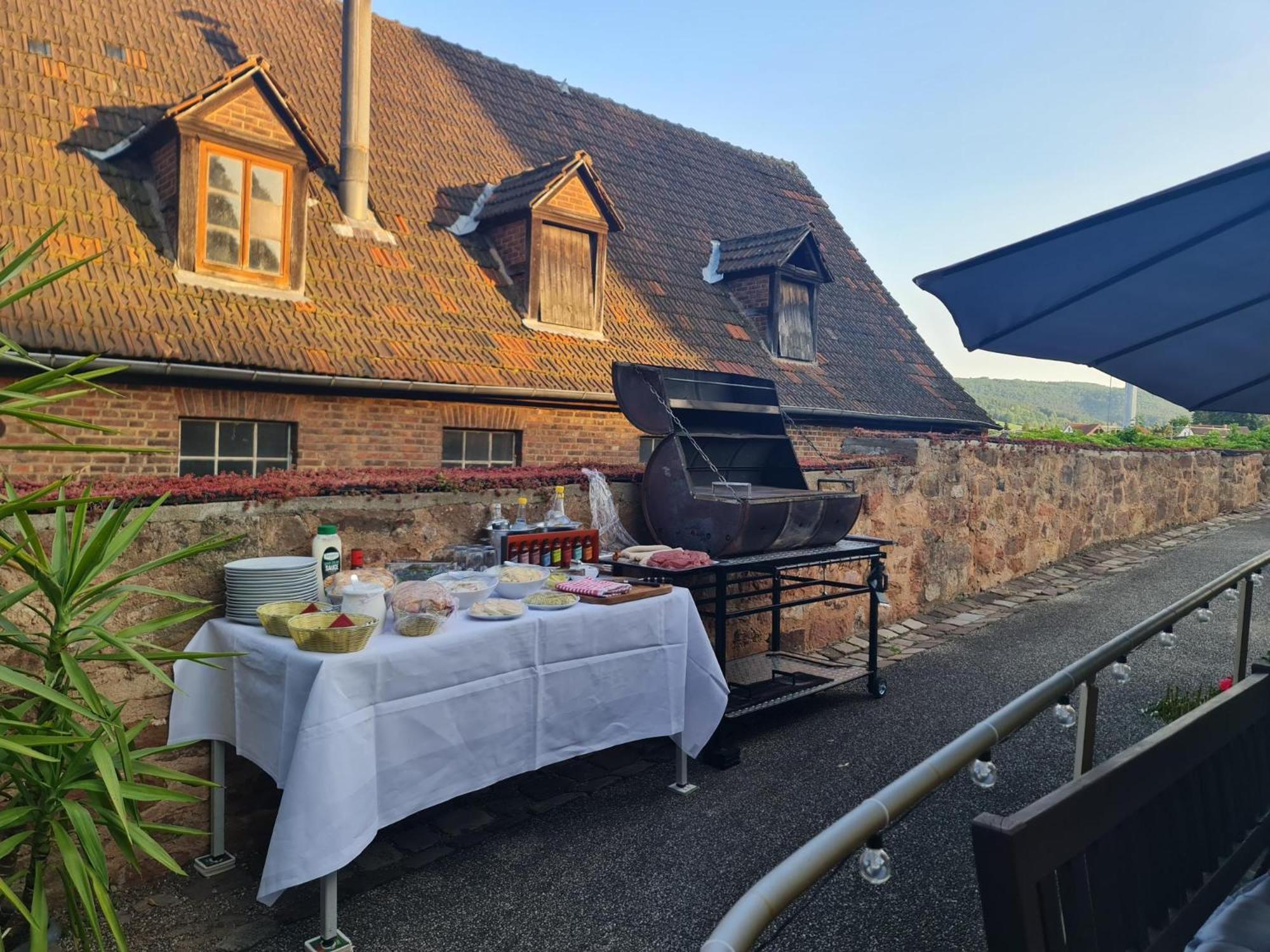 Hotel & Cafe Schachtenburg Schlitz Exteriör bild