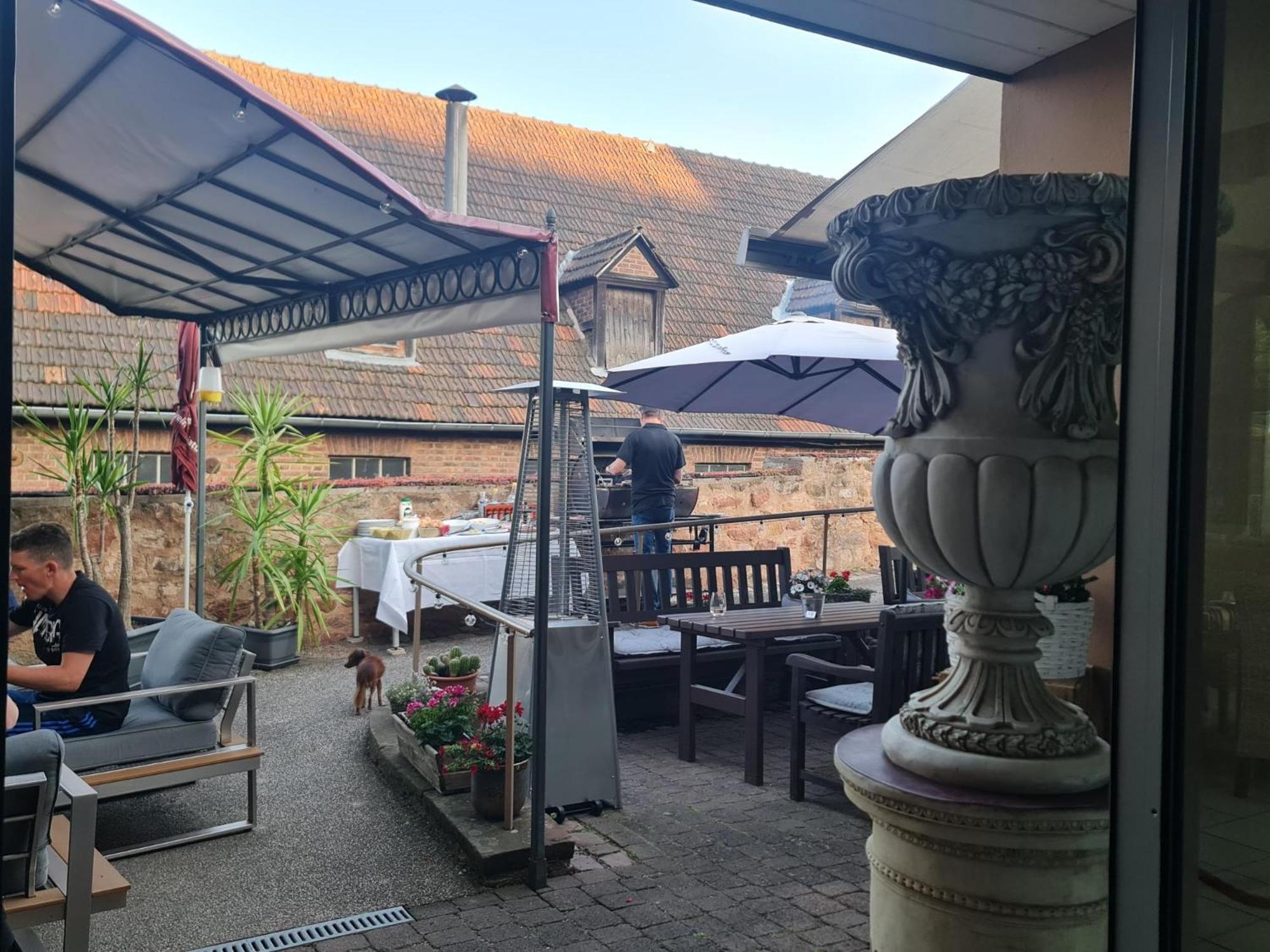Hotel & Cafe Schachtenburg Schlitz Exteriör bild